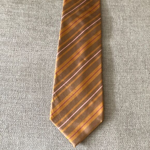 Roberto Fino Silk Tie in Orange with Tan/pink/Red Diagonal Stripe. - Picture 1 of 6